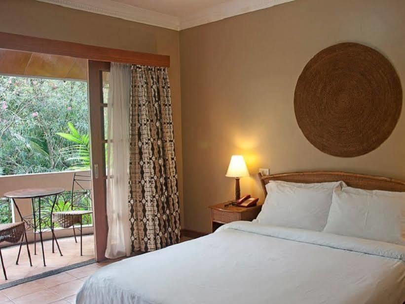 Elsalvador Beach Resort Maslog  Exterior photo